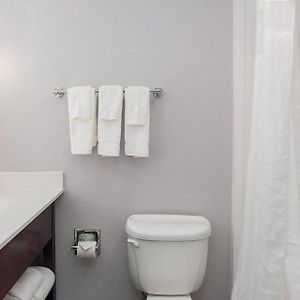 Queen Room Hearing Accesible
